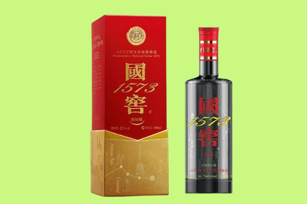 大箐山县回收国窖1573.jpg